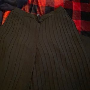 Black pleated palazzo pants